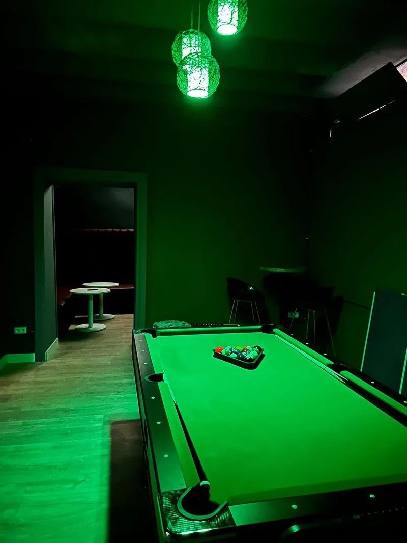 Lúdico Cannabis Madrid interior showing the main consumption and social area in Chamberí